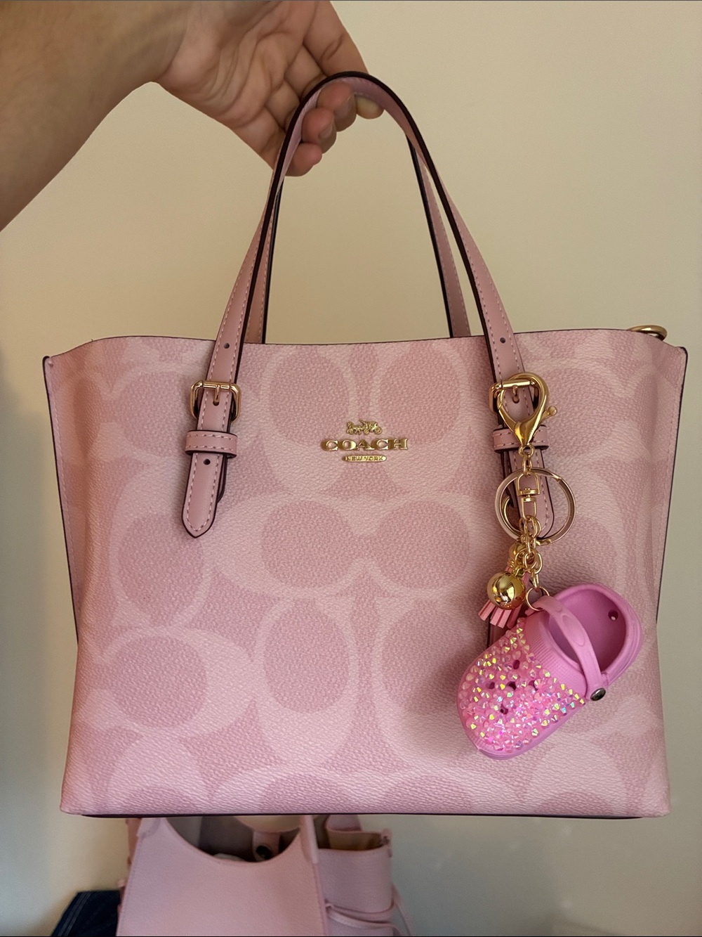 2/$25🎀 Pink Jeweled Mini Clog Keychain